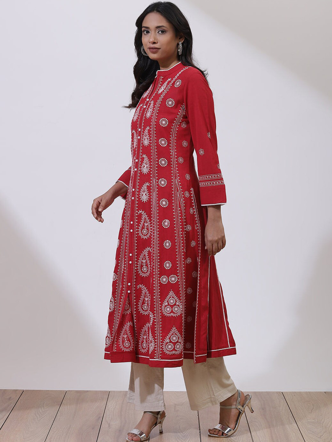 

Lakshita Women Red & White Ethnic Motifs Embroidered Anarkali Kurta