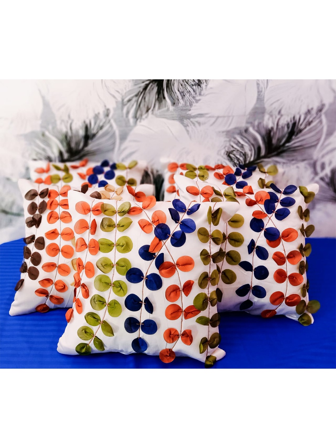 

JDX White Self Design Set of 5 Square Cushion Covers
