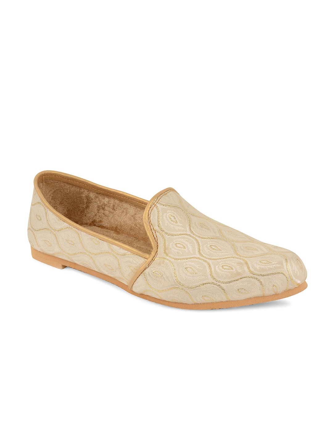 

DESI COLOUR Men White Textured Mojaris