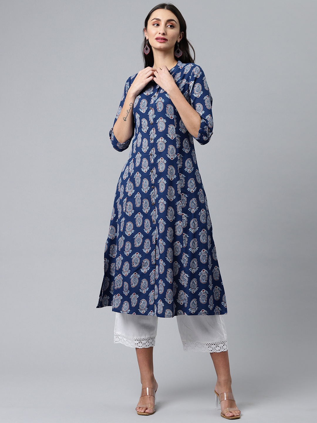 

MALHAAR Women Navy Blue & White Paisley Printed Pure Cotton Kurta