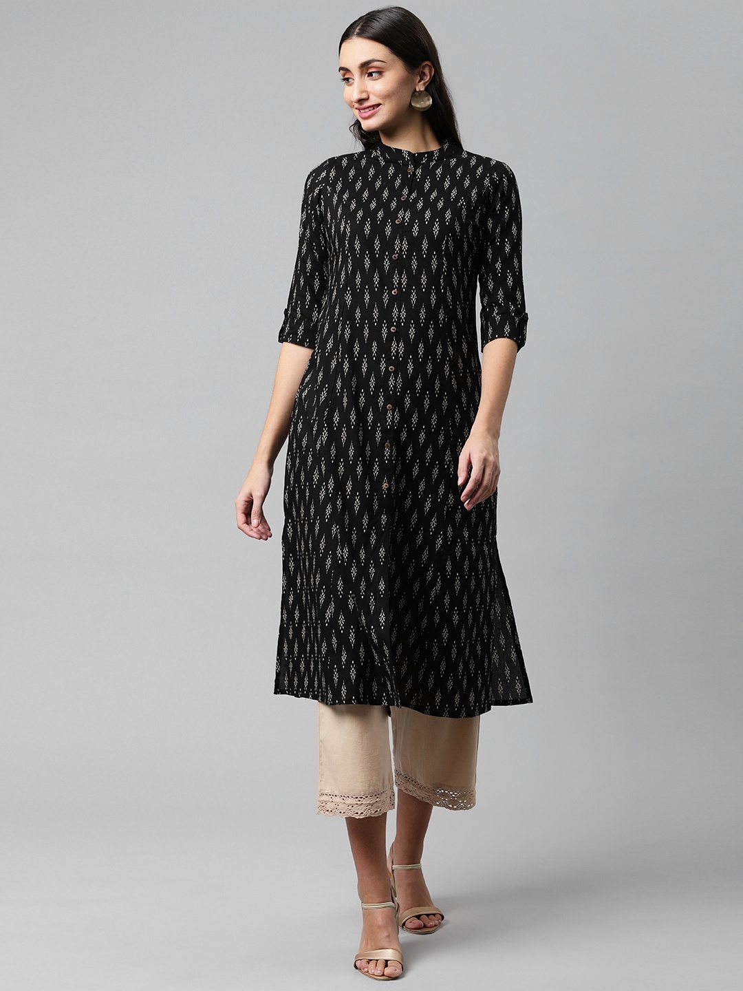 

MALHAAR Women Black & White Floral Printed Pure Cotton Kurta
