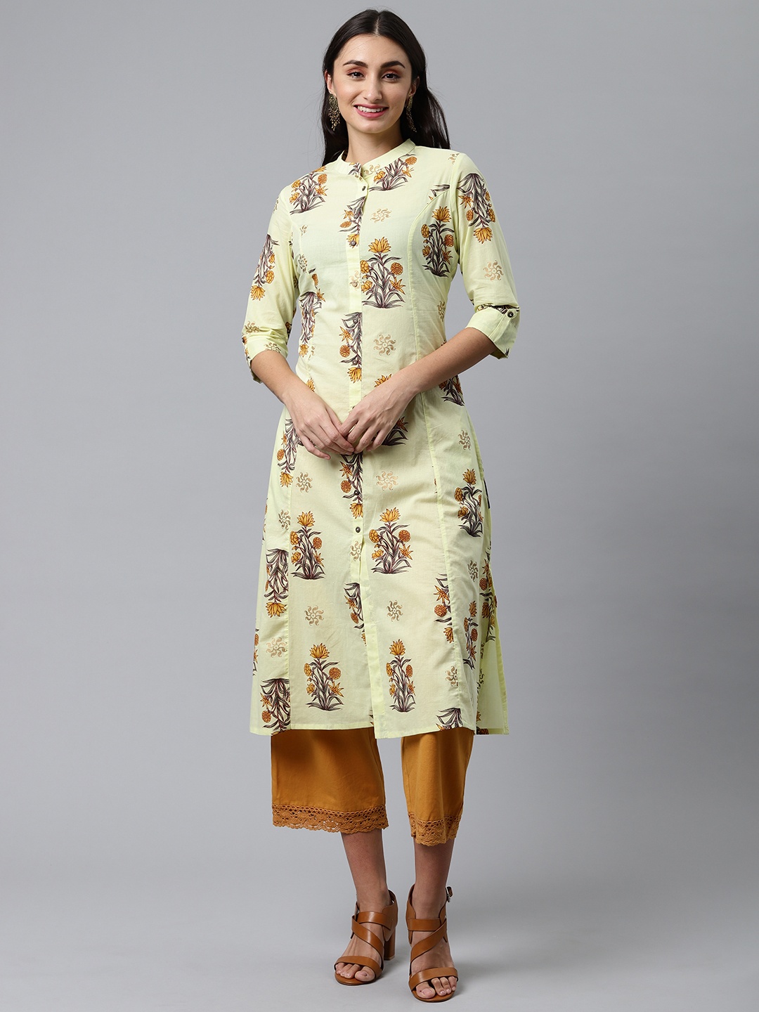 

MALHAAR Women Yellow & Orange Floral Printed Pure Cotton Kurta