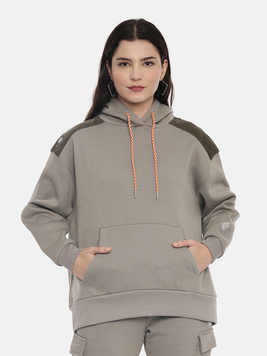 

R&B Women Grey Sweatshirt