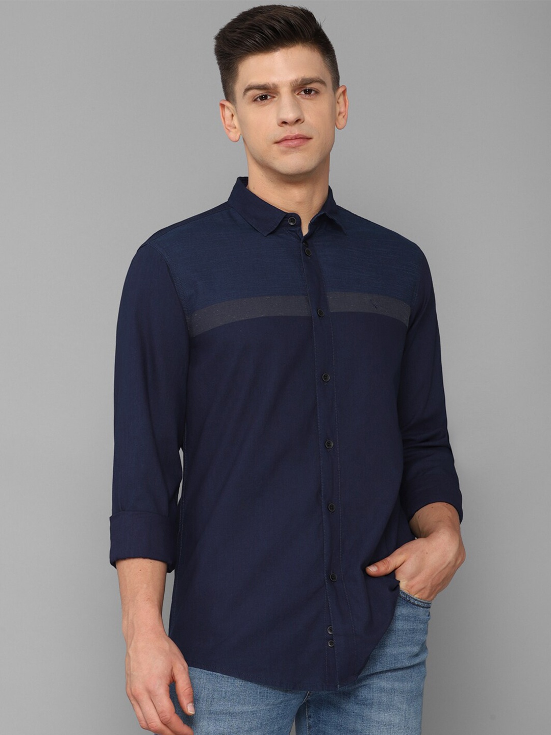 

Allen Solly Sport Men Navy Blue Colourblocked Pure Cotton Casual Shirt