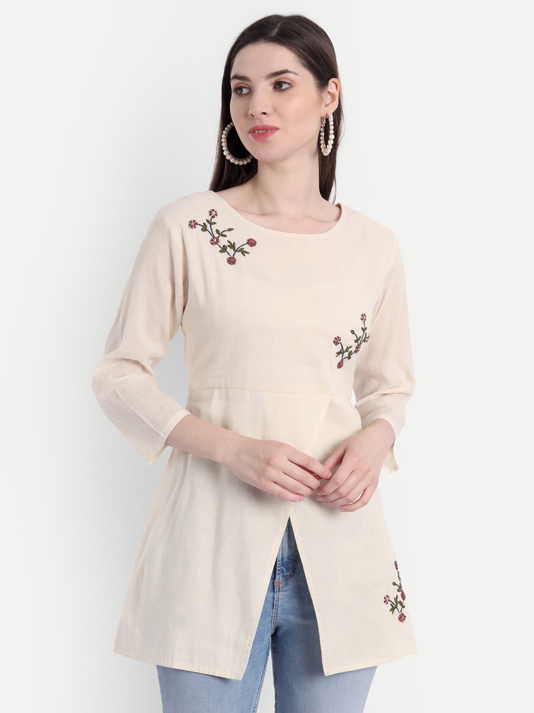 

Flenzy Women Beige & Green Embroidered Tunic