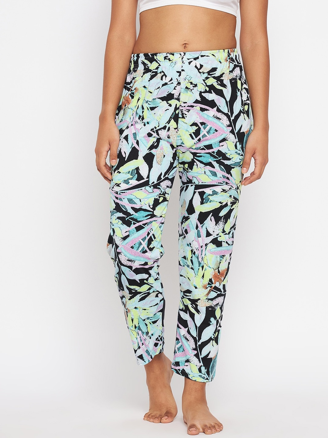 

ALIZA Women Green & Black Printed Cotton Lounge Pants