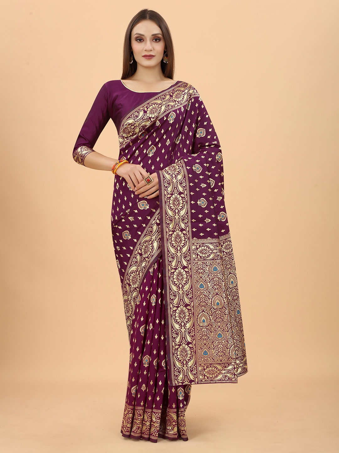 

WELL WORN Maroon & Gold-Toned Woven Design Zari Silk Cotton Banarasi Saree