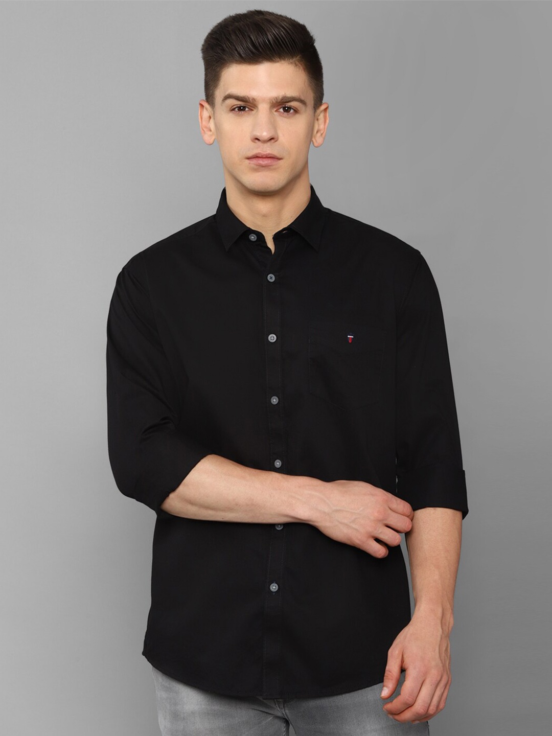 

Louis Philippe Sport Men Black Slim Fit Casual Shirt