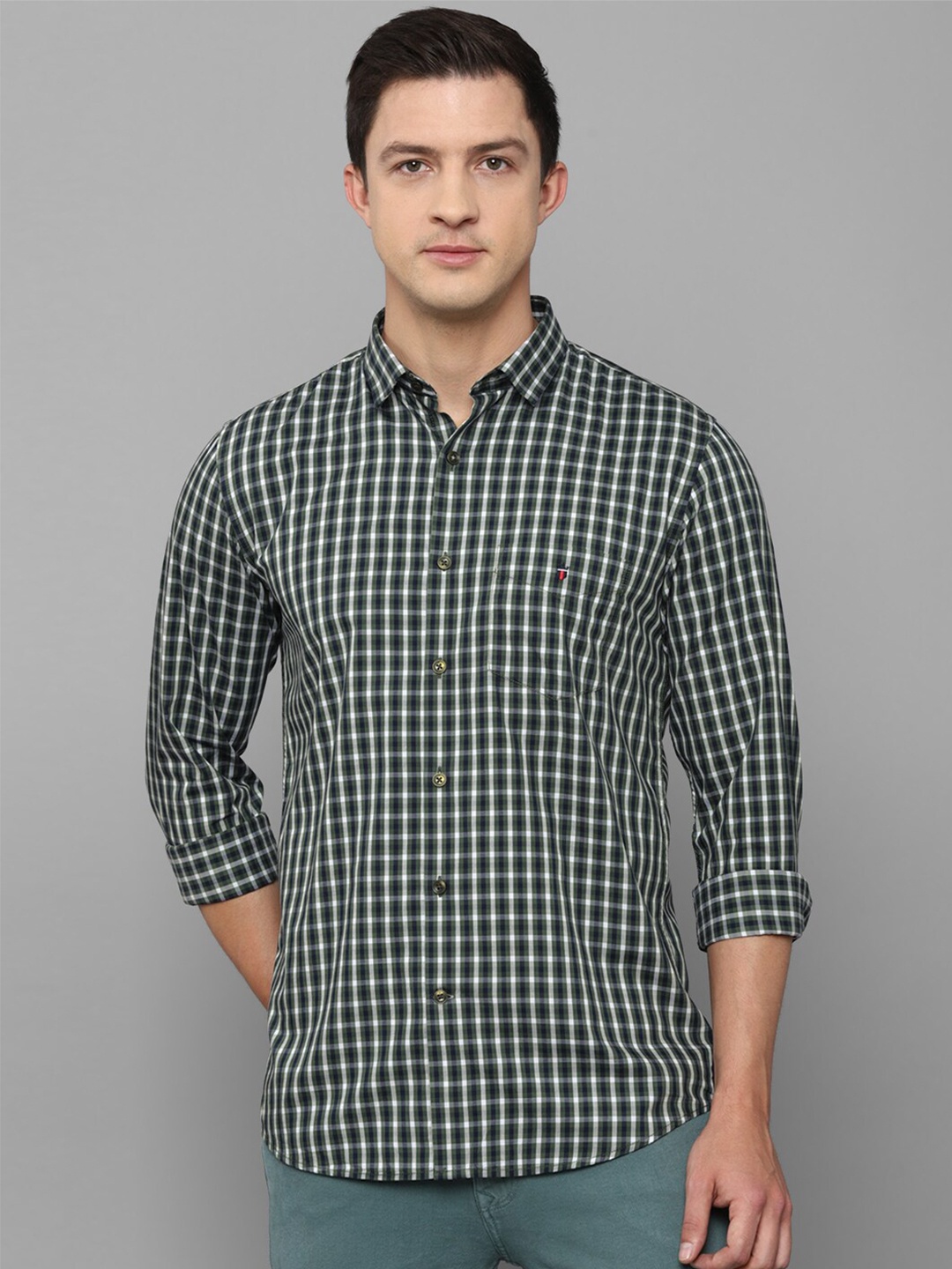 

Louis Philippe Sport Men Black Slim Fit Checked Casual Shirt