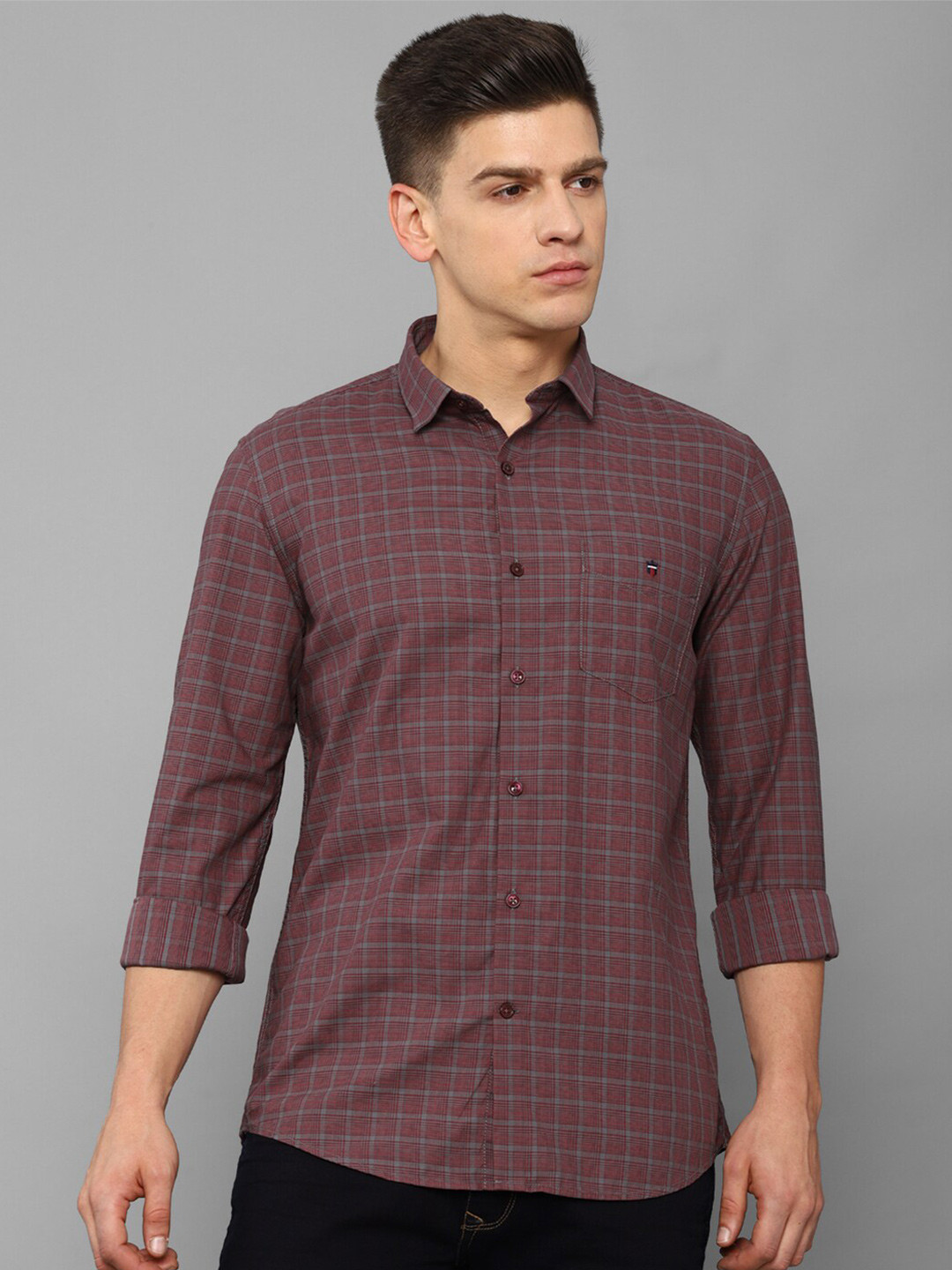 

Louis Philippe Sport Men Maroon Slim Fit Checked Casual Shirt