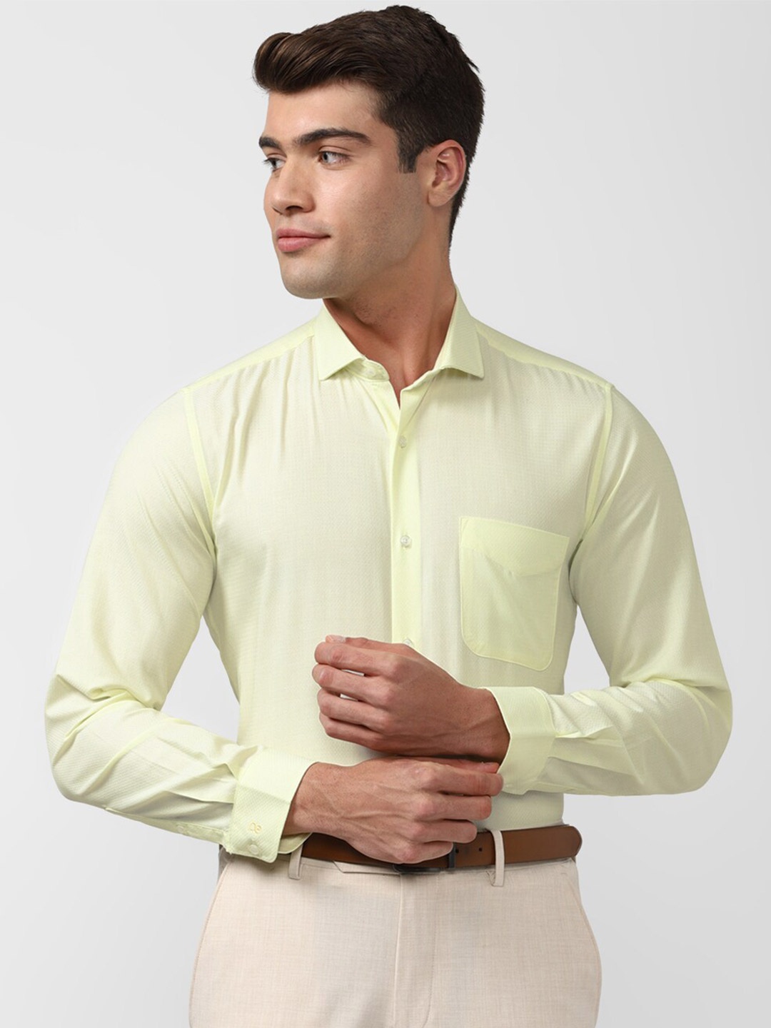 

Peter England Men Green Solid Formal Shirt