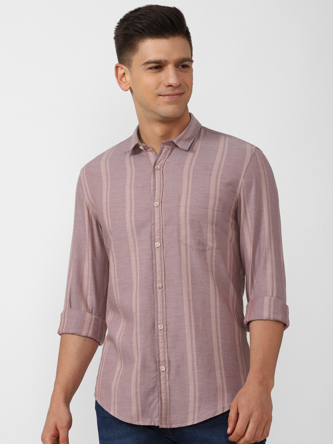 

Peter England Casuals Men Pink Slim Fit Striped Casual Shirt