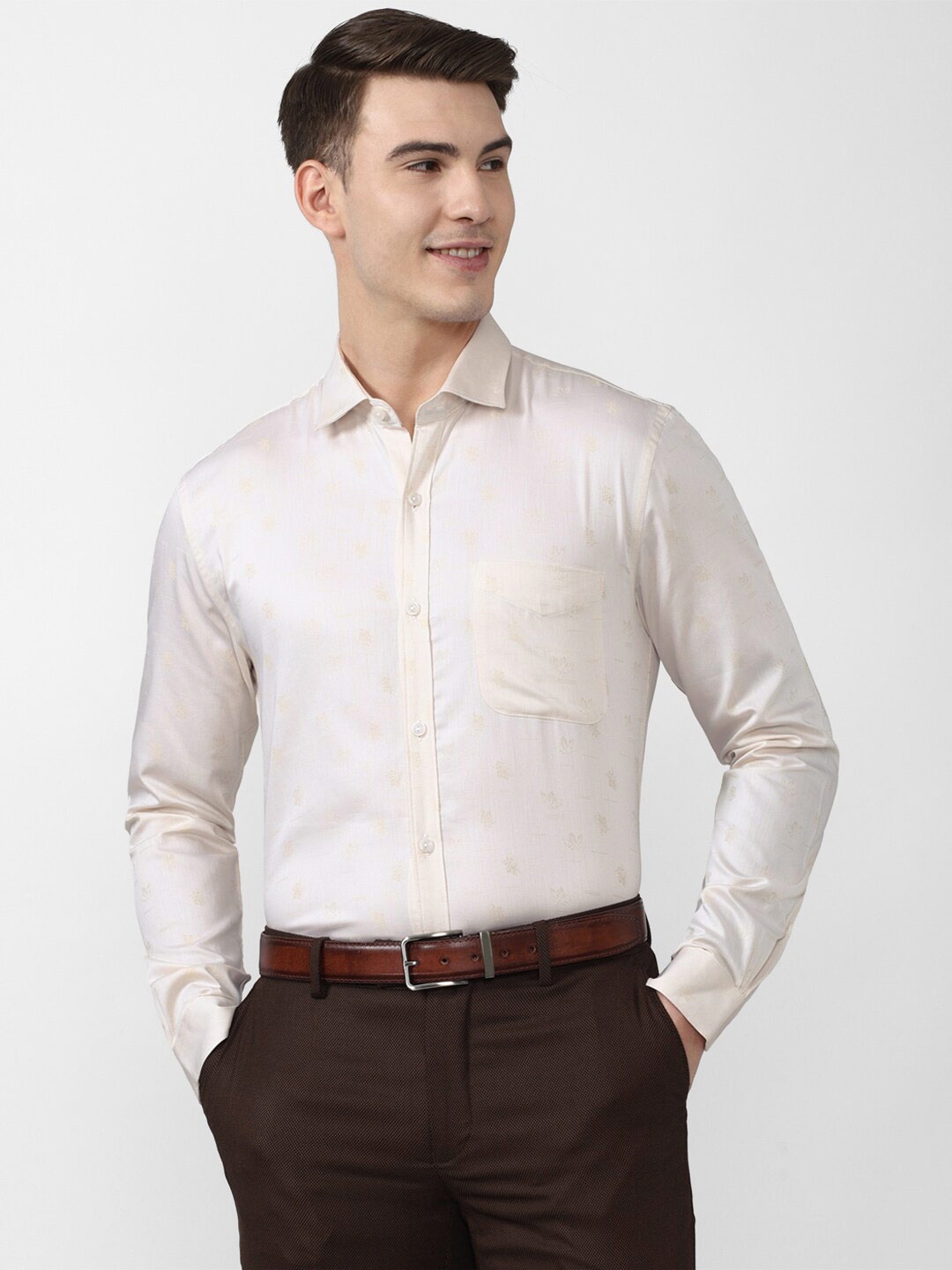

Peter England Elite Men Cream-Coloured Slim Fit Formal Shirt