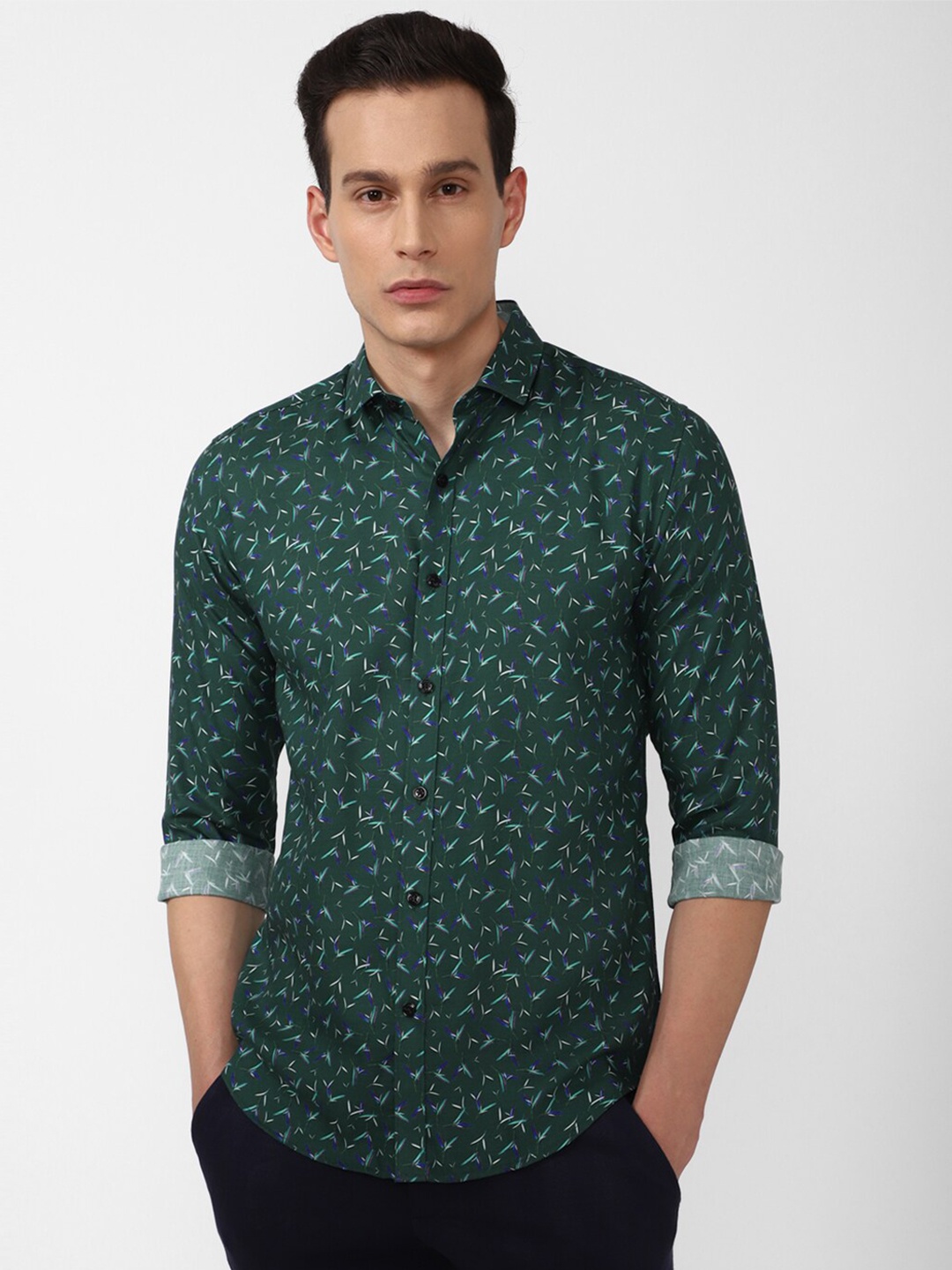 

V Dot Men Green Slim Fit Floral Printed Casual Shirt