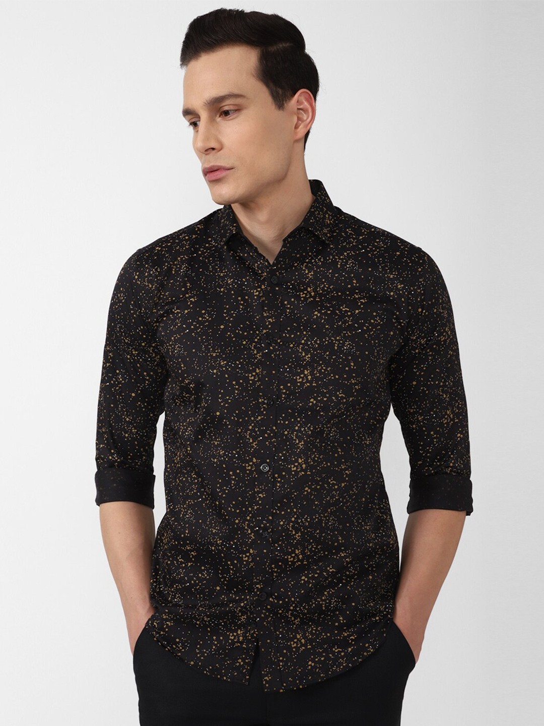 

V Dot Men Black Slim Fit Printed Casual Shirt