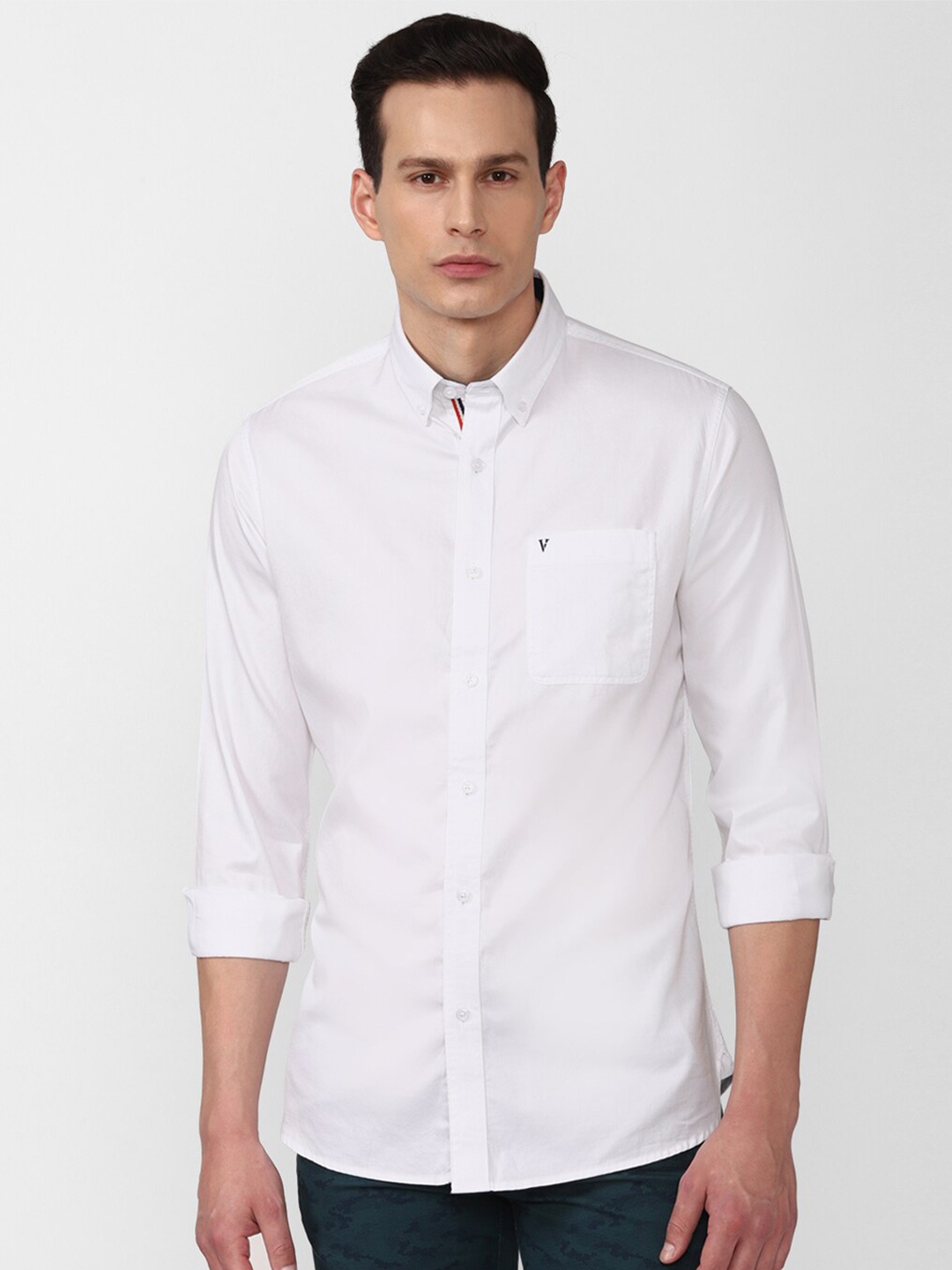 

Van Heusen Sport Men White Slim Fit Casual Shirt