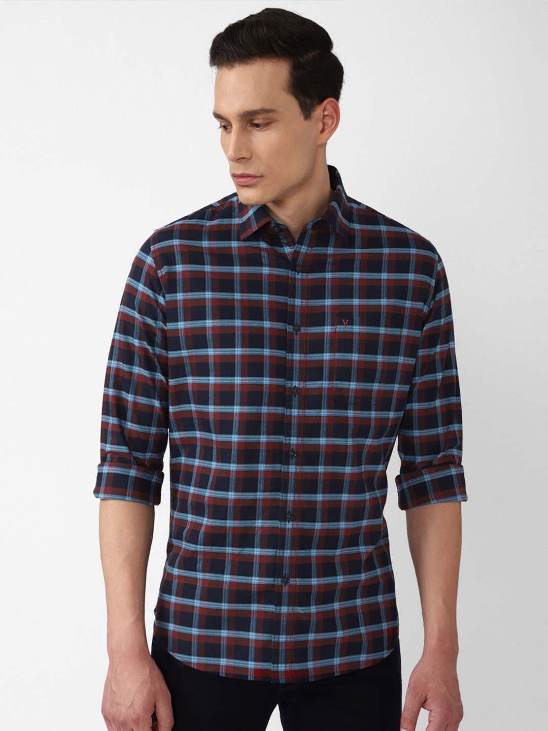 

Van Heusen Sport Men Navy Blue Slim Fit Checked Casual Shirt