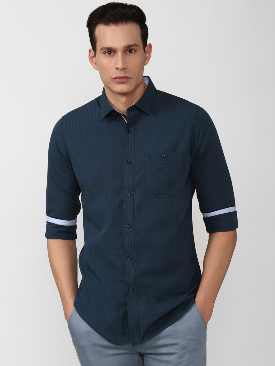 

Van Heusen Sport Men Navy Blue Solid Slim Fit Casual Shirt