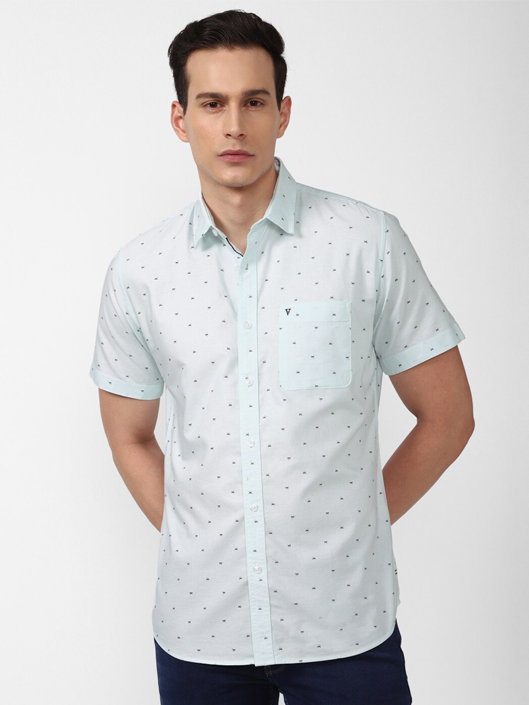 

Van Heusen Sport Men Blue Slim Fit Printed Casual Shirt