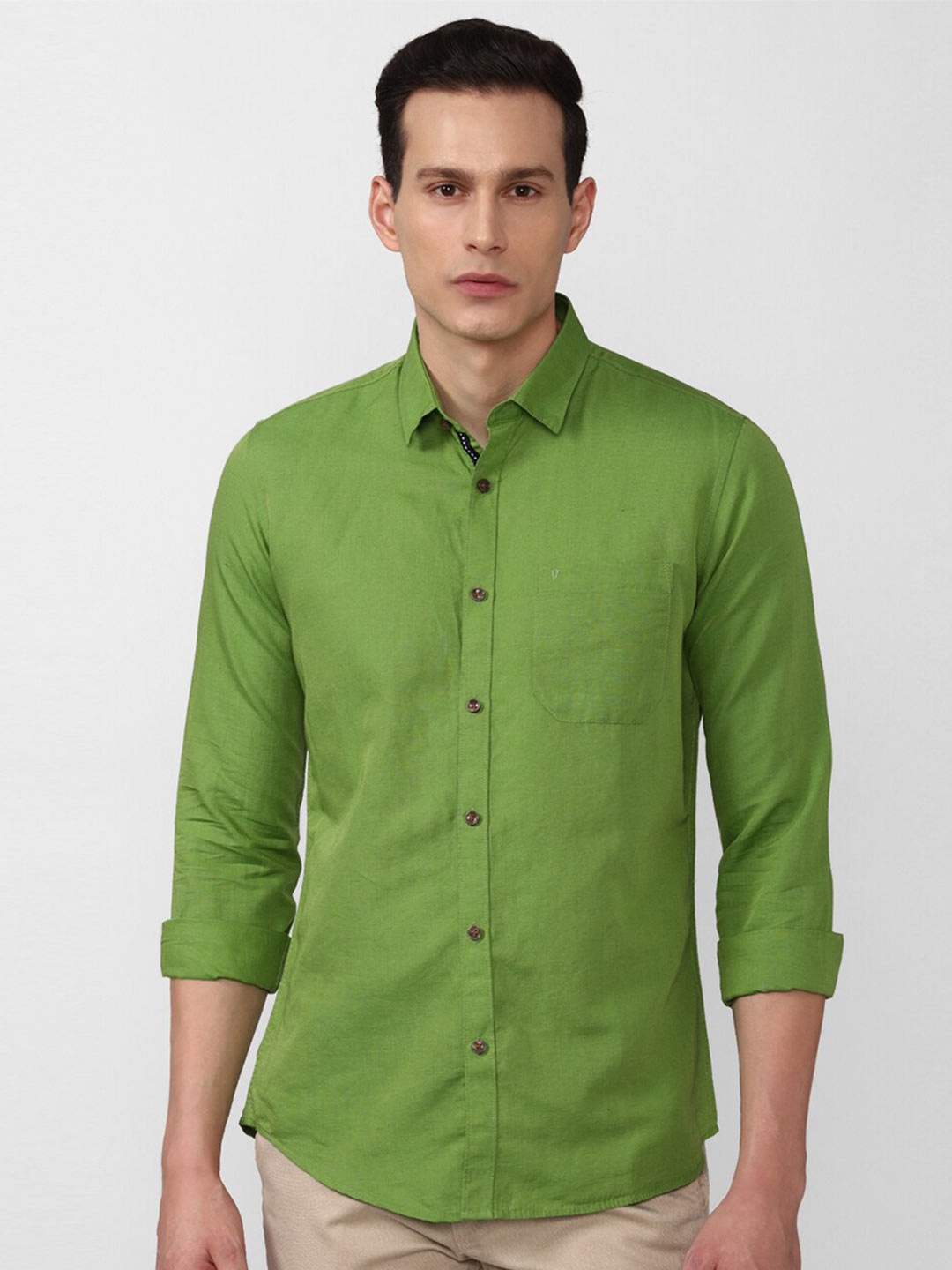 

Van Heusen Sport Men Green Solid Cotton Slim Fit Casual Shirt