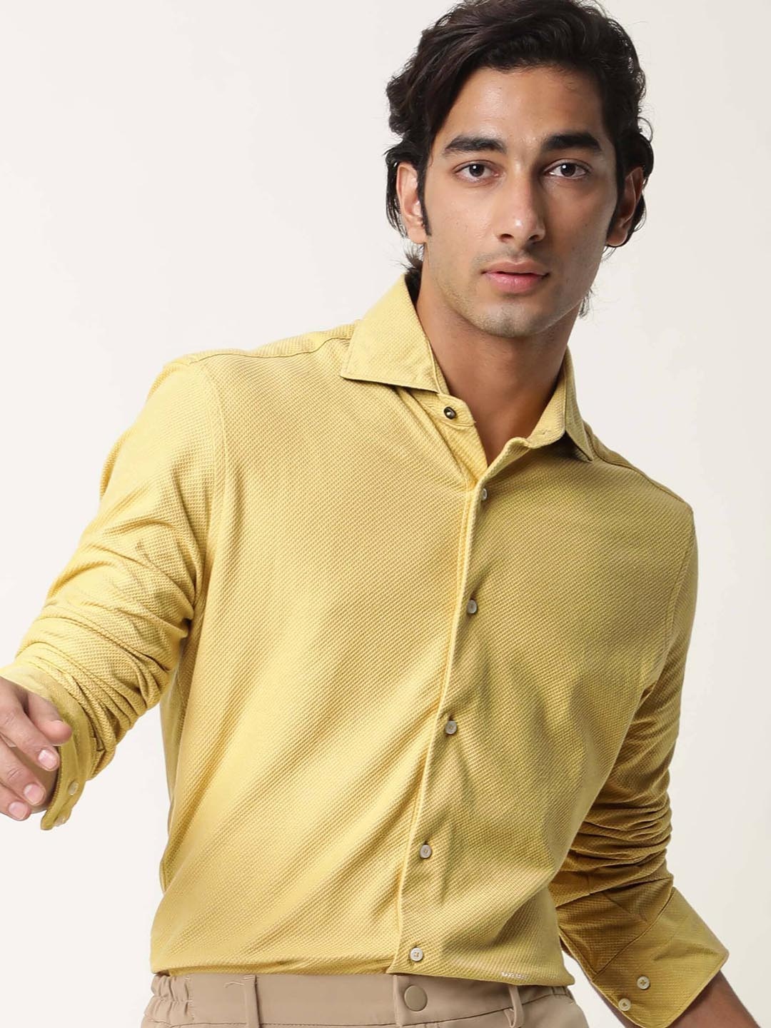 

RARE RABBIT Men Venezya Slim Fit Shirt, Yellow