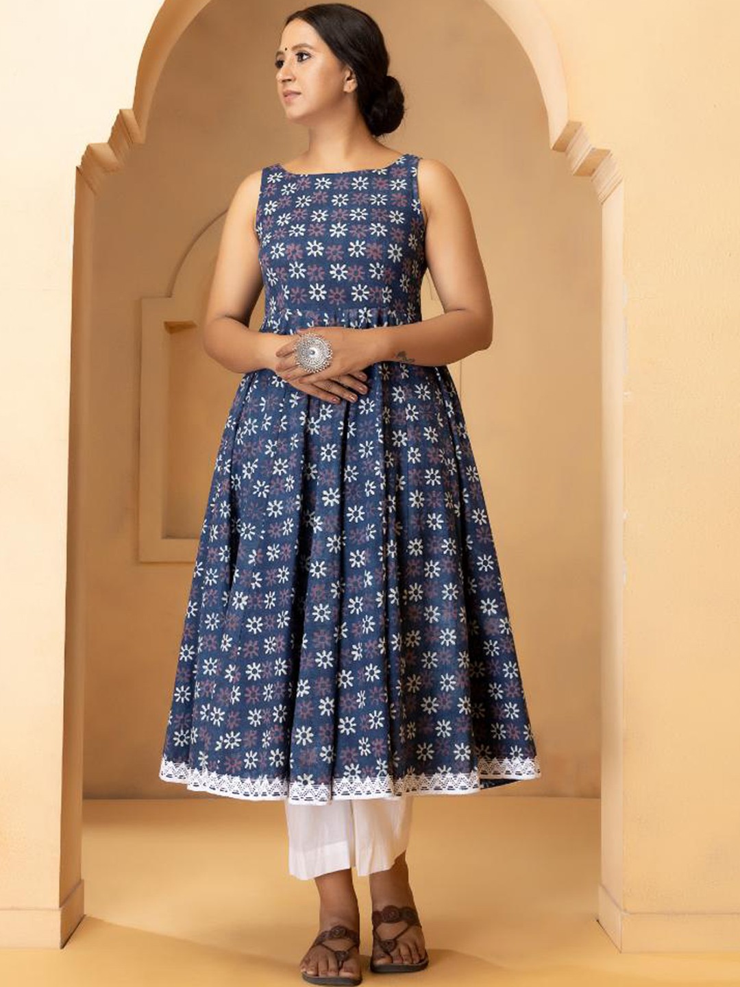 

Baisacrafts Women Blue Indigo Dabu Hand Block Printed Pure Cotton Kurta with Trousers & Dupatta