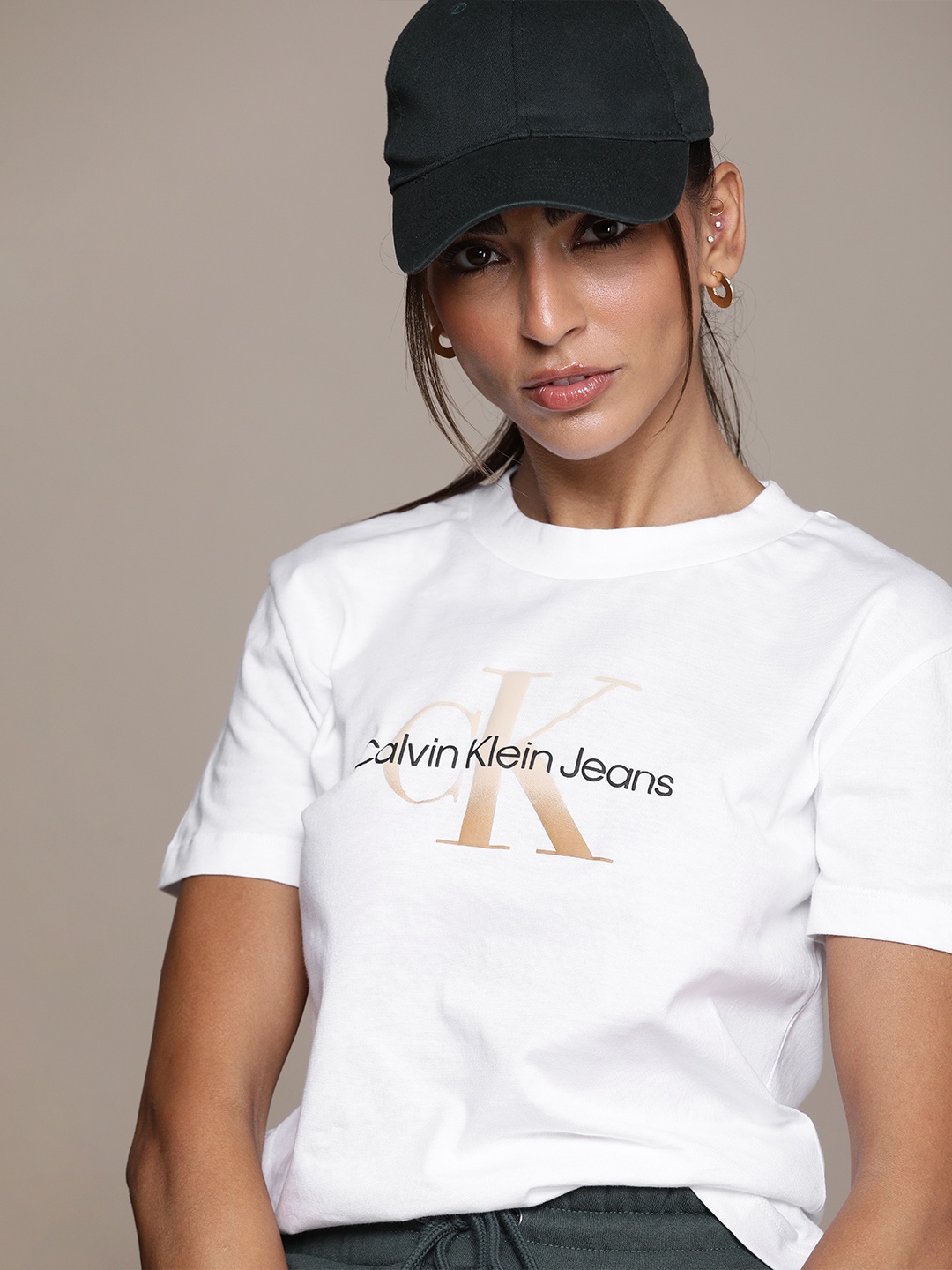 

Calvin Klein Jeans Women White Brand Logo Printed Pure Cotton Slim Fit T-shirt