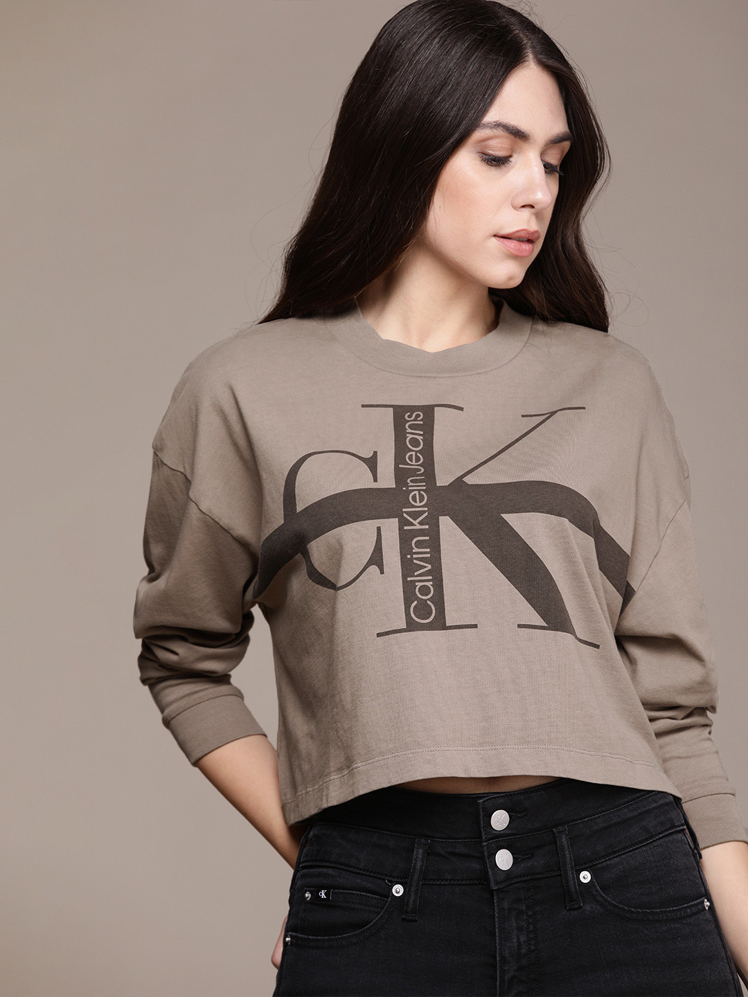

Calvin Klein Jeans Women Beige Brand Logo Printed Drop-Shoulder Sleeves T-shirt