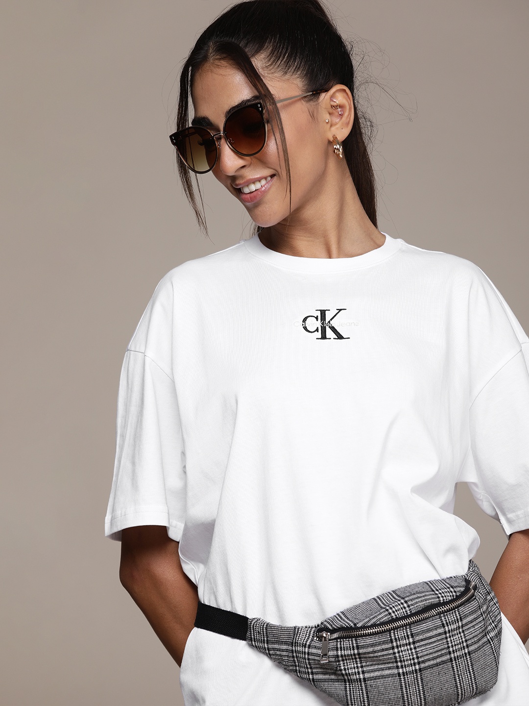 

Calvin Klein Jeans Women White Brand Logo Embroidered Pure Cotton T-shirt