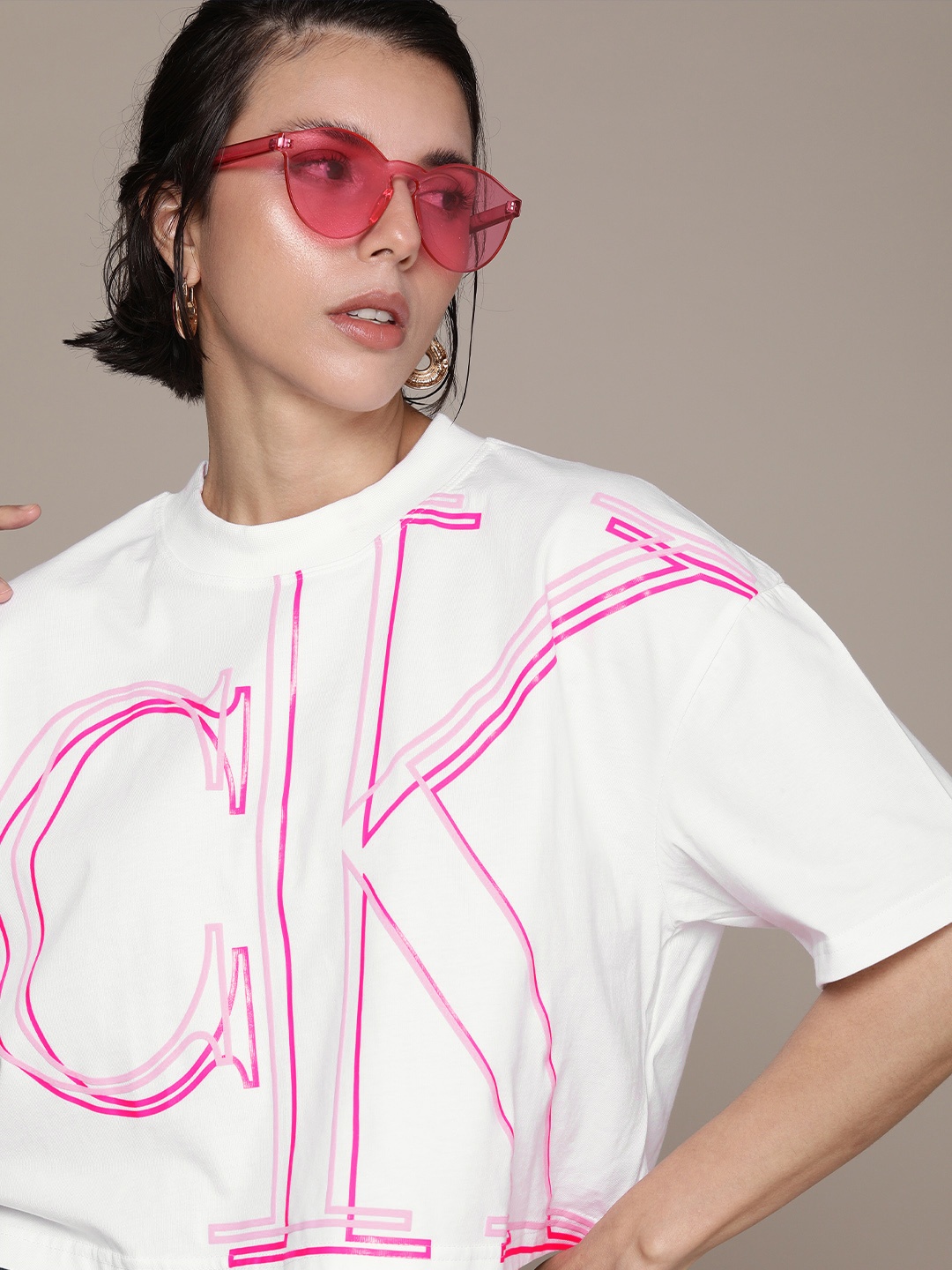 

Calvin Klein Jeans Women White Typography Printed Applique Pure Cotton Boxy T-shirt