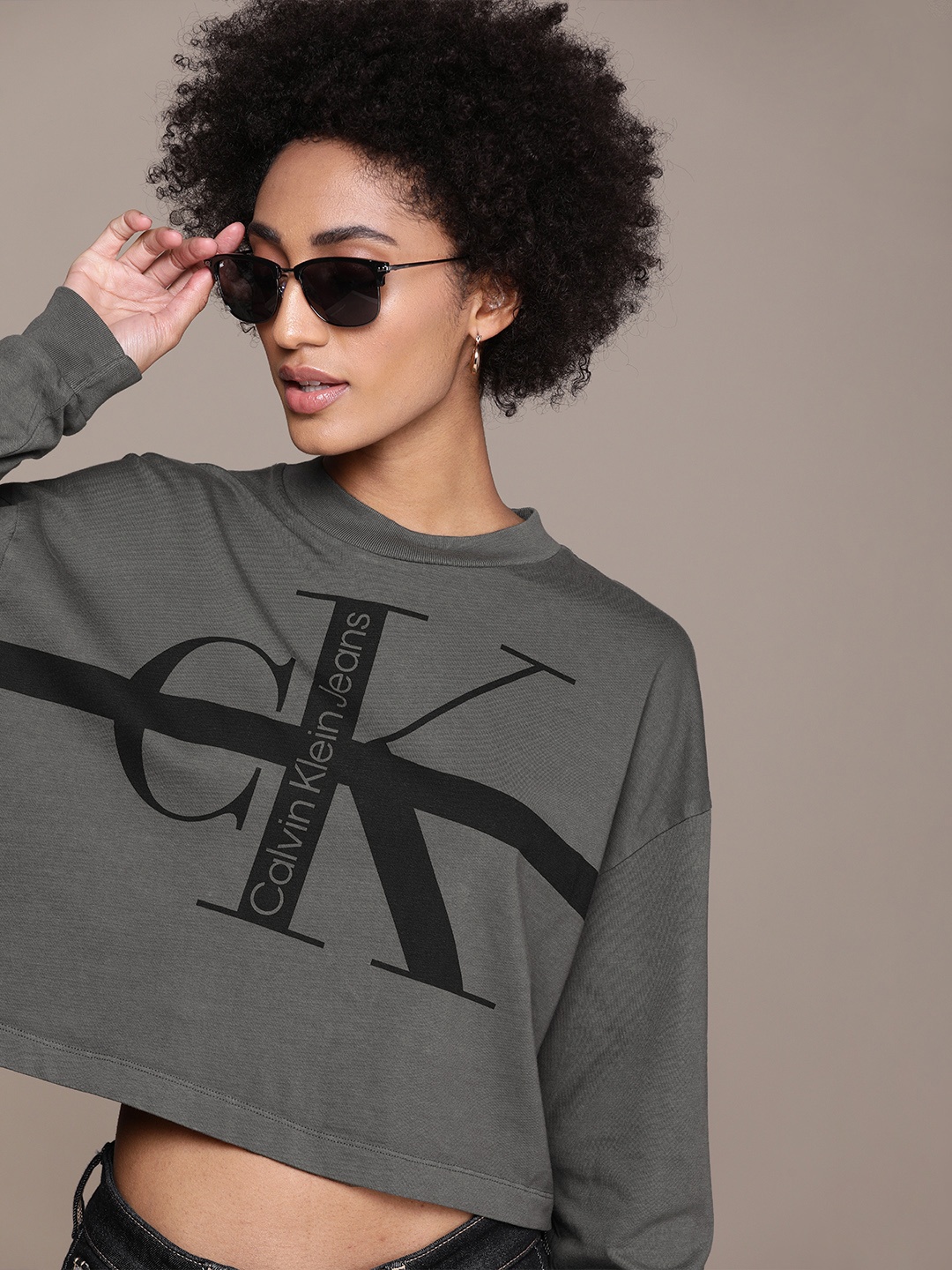 

Calvin Klein Jeans Women Grey & Black Brand Logo Printed Drop-Shoulder Sleeves Pure Cotton T-shirt
