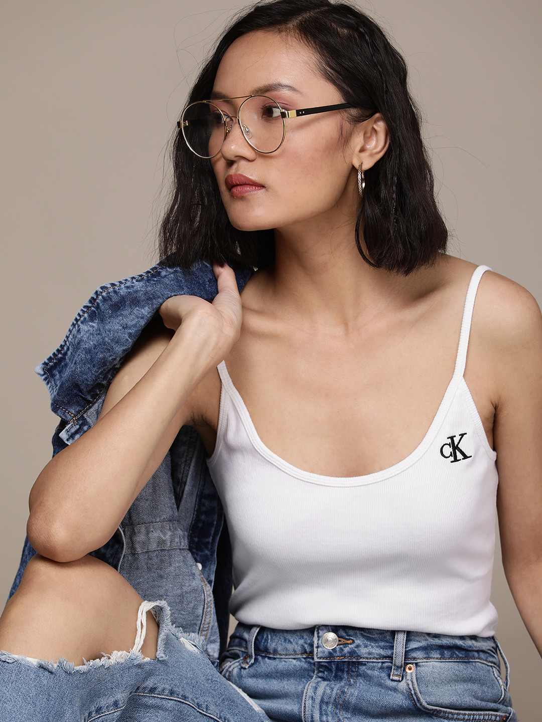 

Calvin Klein Jeans Women White Ribbed Bodysuit