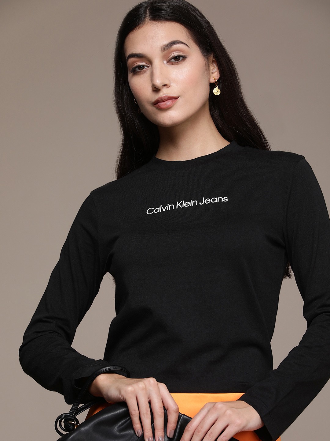 

Calvin Klein Jeans Women Brand Logo Applique Pure Cotton T-shirt, Black