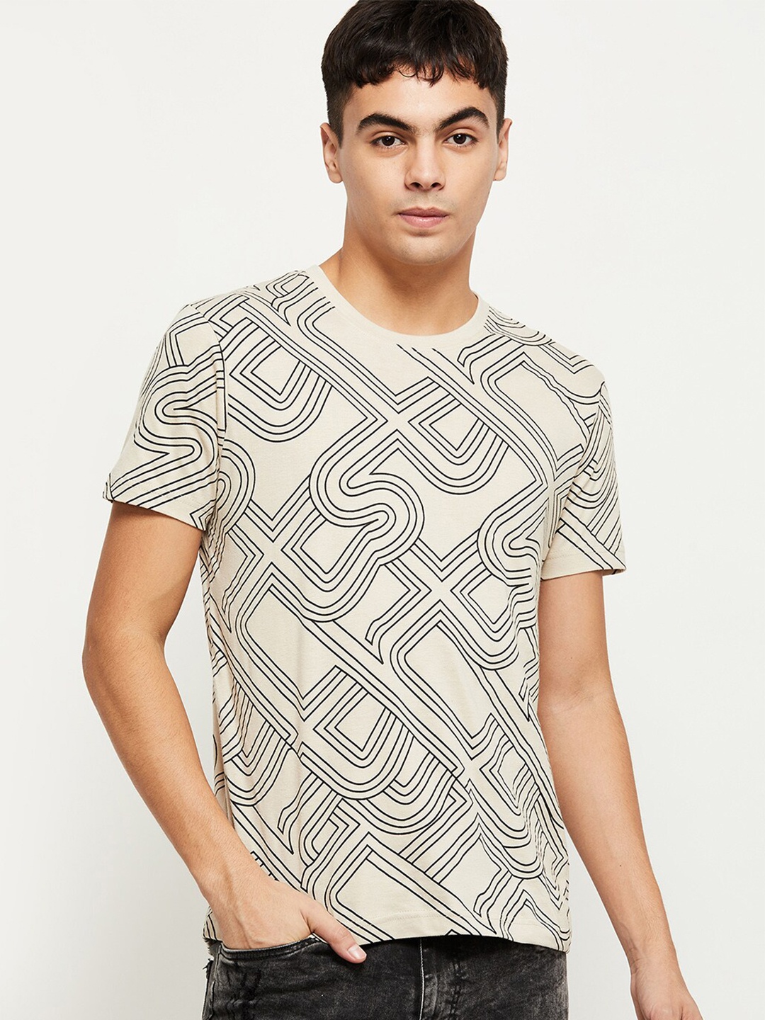 

max Men Grey & Black Printed Pure Cotton T-shirt
