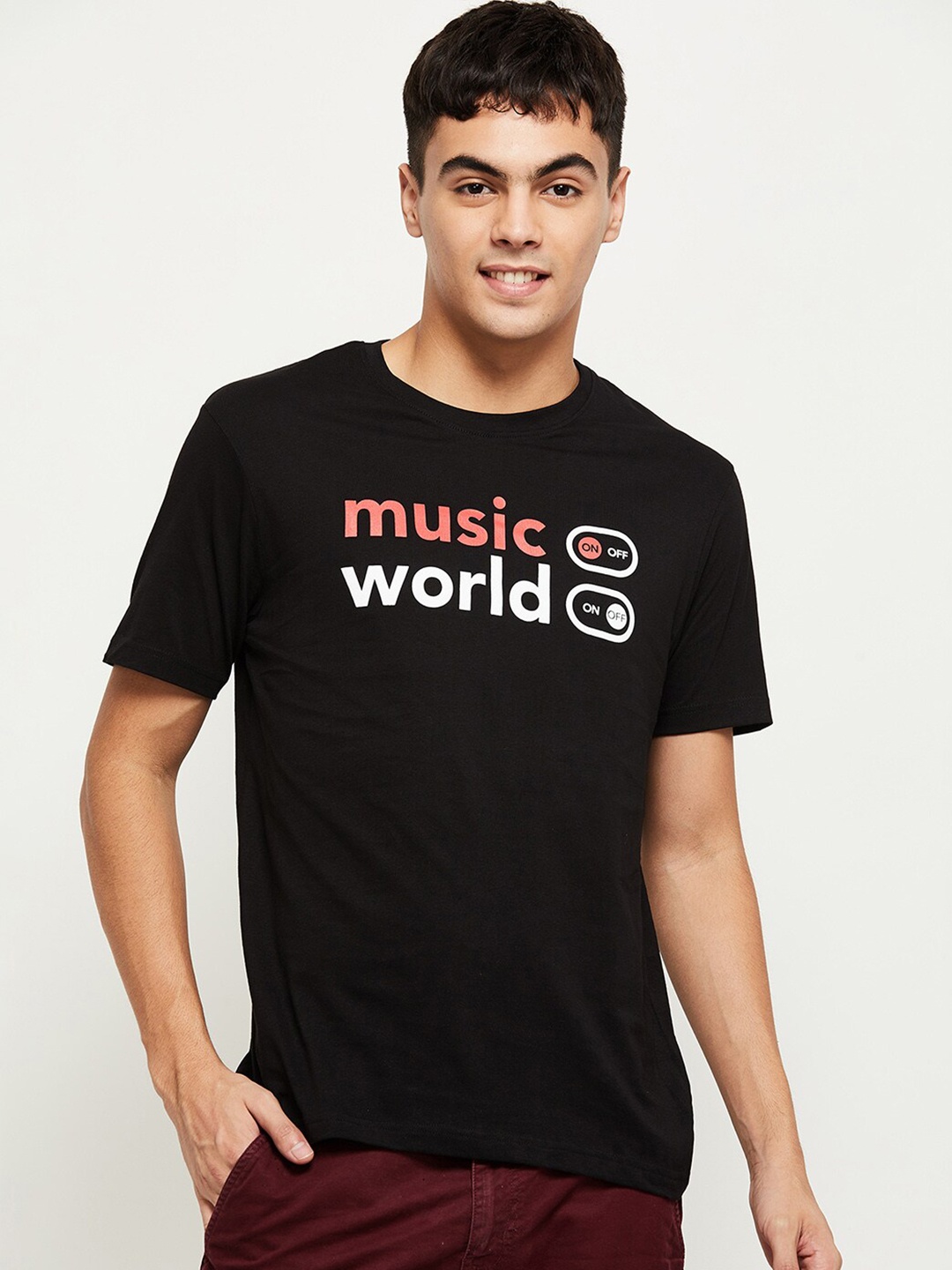 

max Men Black Printed 100% Cotton T-shirt