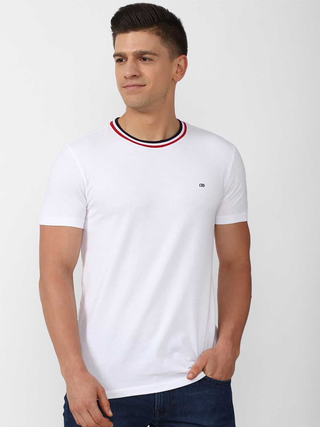 

Peter England Casuals Men White Slim Fit Pure cotton T-shirt