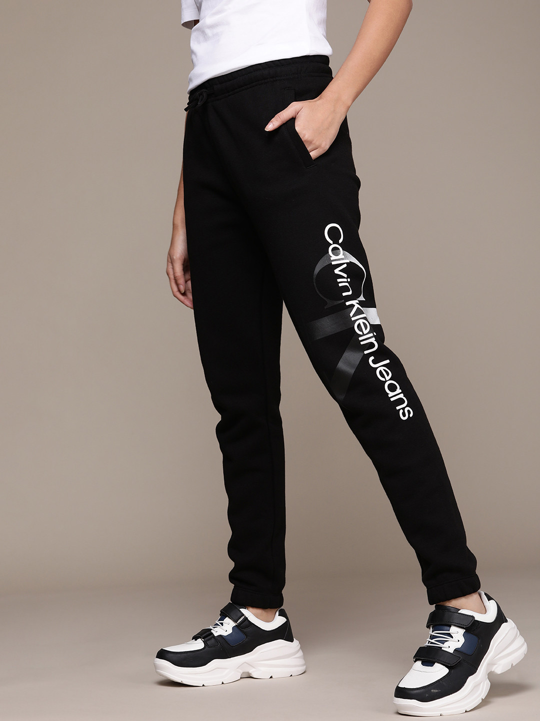 

Calvin Klein Jeans Women Black Printed Jogger Track Pant