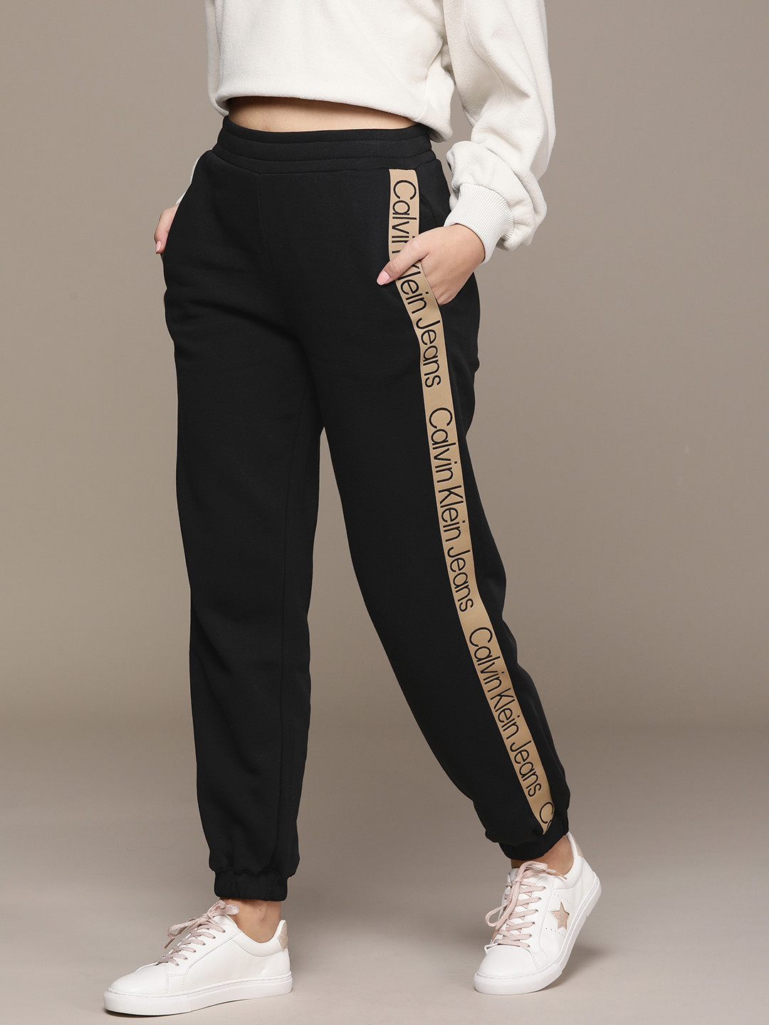 

Calvin Klein Jeans Women Black Side Striped Joggers