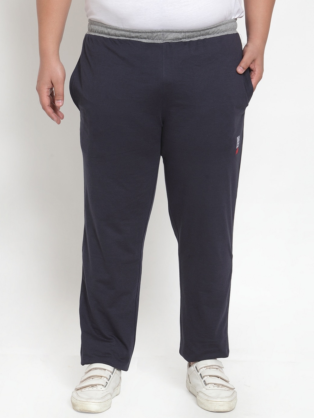 

plusS Plus Size Men Navy Blue Solid Track Pants