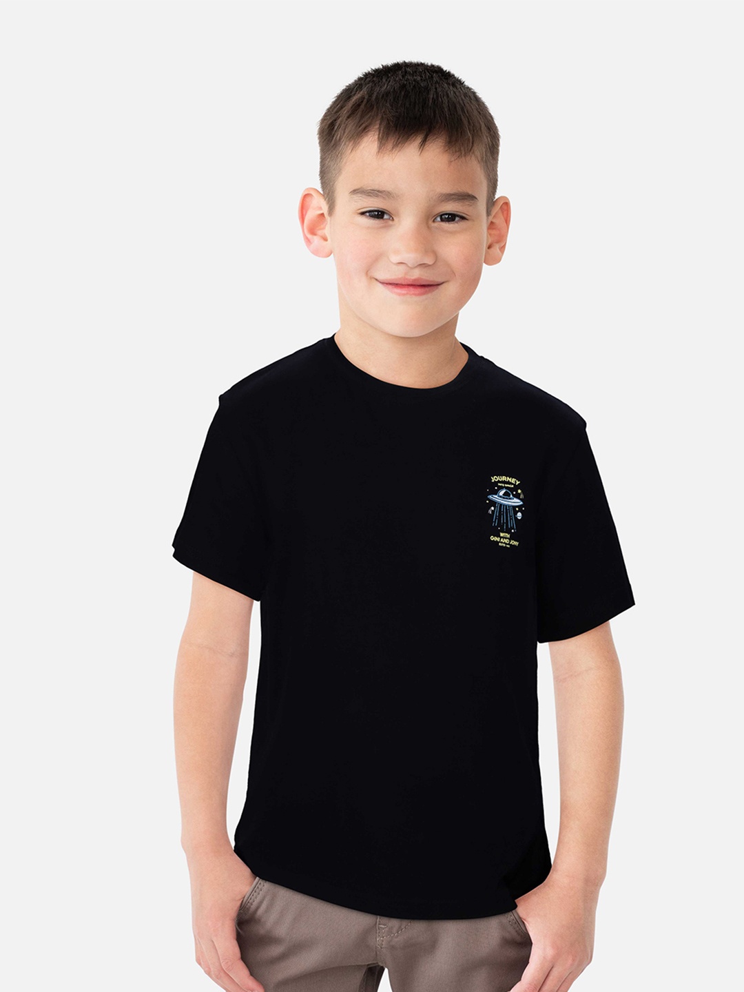 

Gini and Jony Boys Black Printed T-shirt