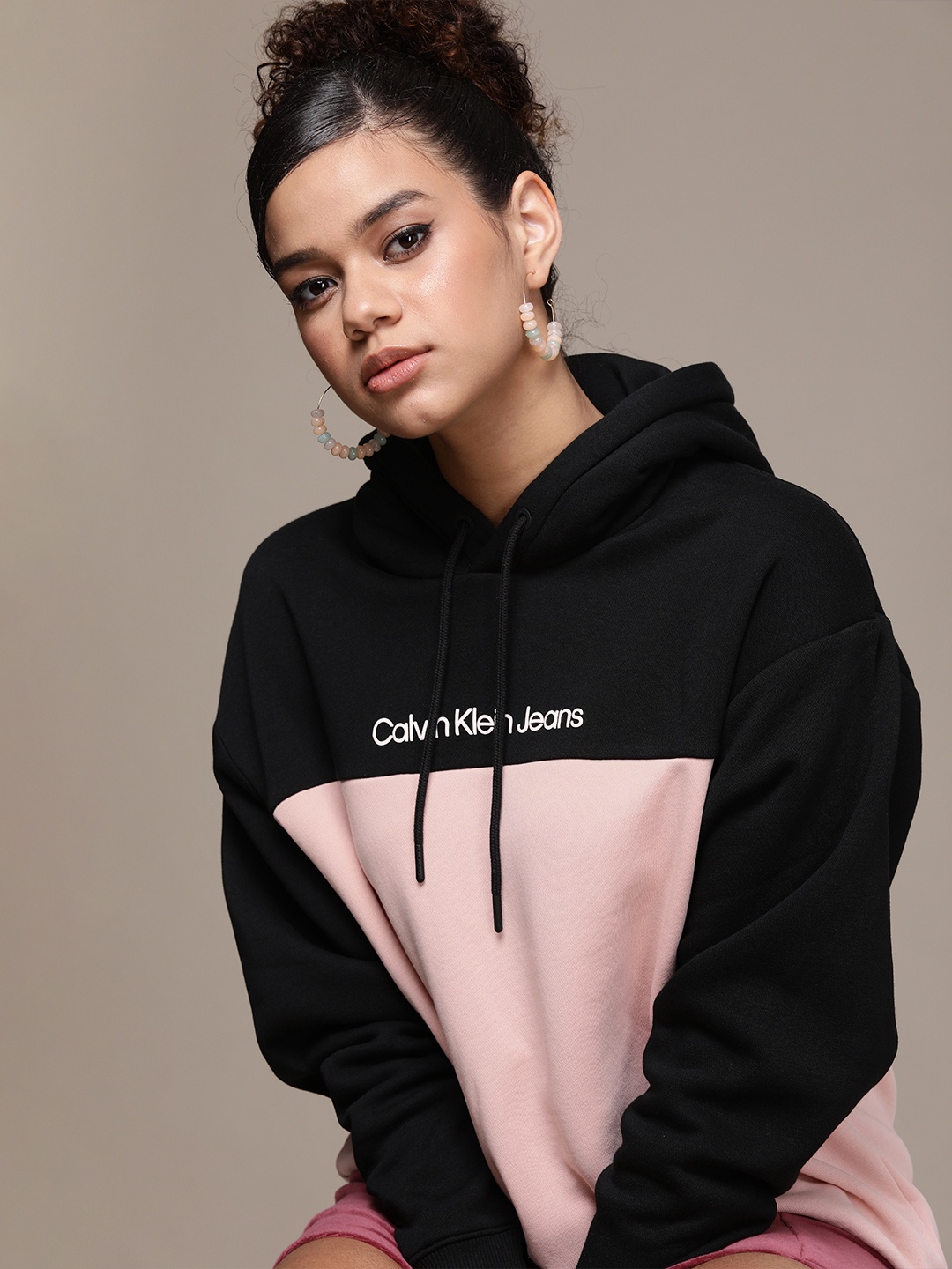 

Calvin Klein Jeans Women Pink And Black Colourblocked Hooded Sweatshirt