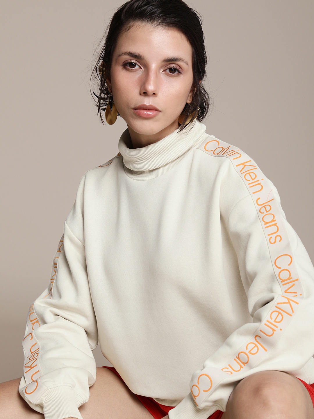 

Calvin Klein Jeans Women Off White Sweatshirt