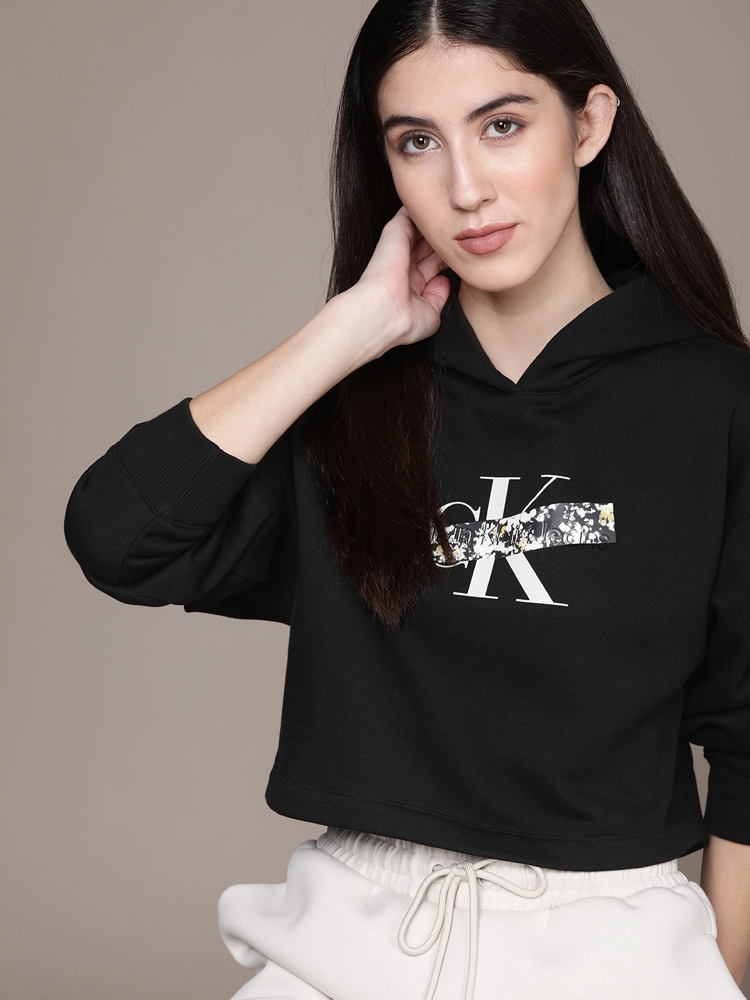 

Calvin Klein Jeans Women Black Printed Hooded Crop Sweatshirt