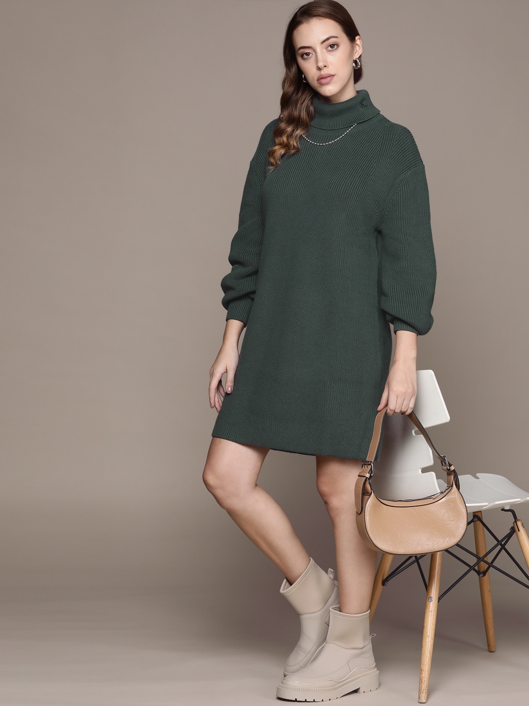 

Calvin Klein Jeans Olive Green Turtle Neck Chunky Sweater Dress