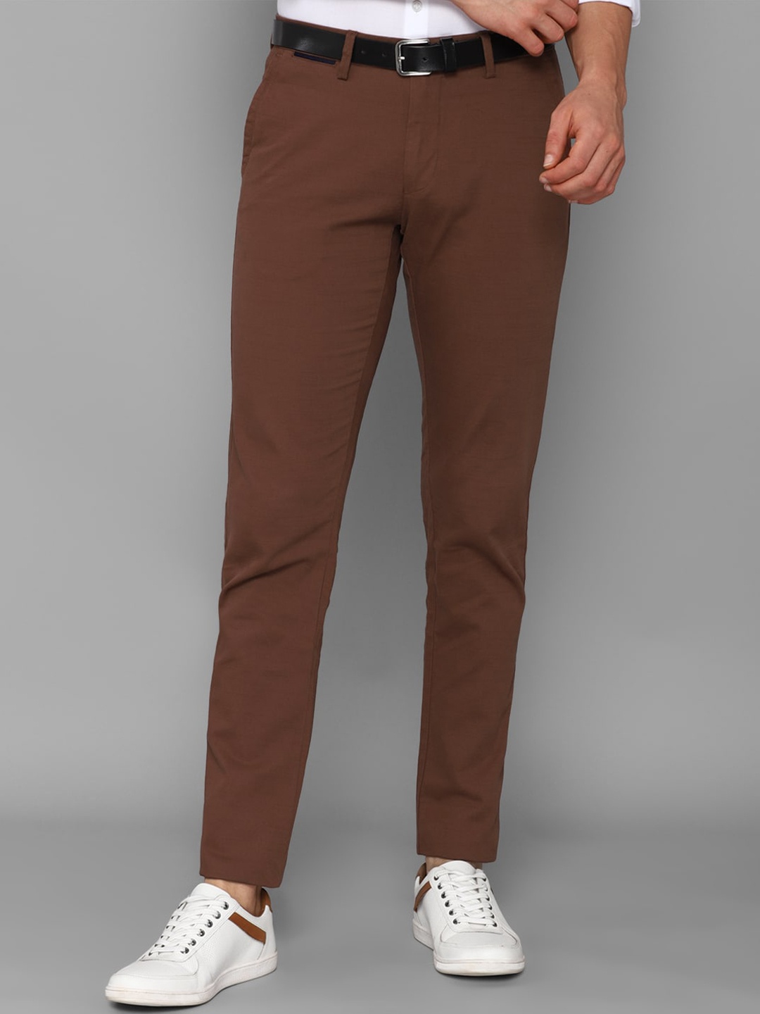 

Allen Solly Men Brown Solid Slim Fit Trousers