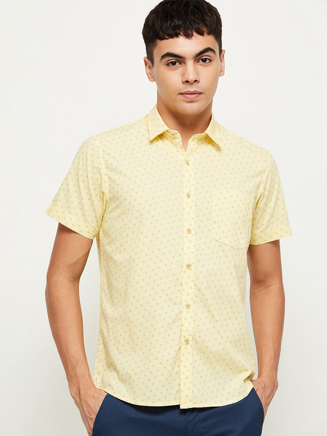 

max Men Yellow Printed Casual Shirt