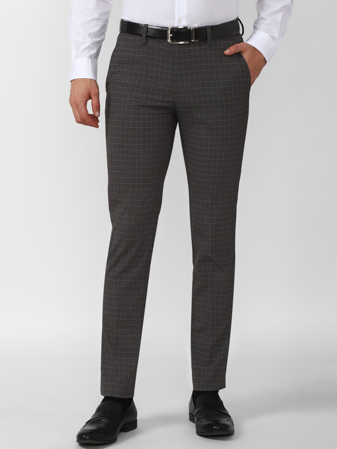 

Peter England Men Grey Checked Slim Fit Trousers