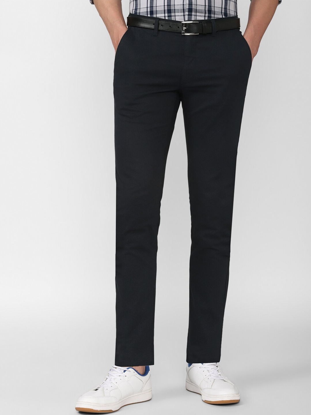 

Van Heusen Sport Men Black Slim Fit Trousers