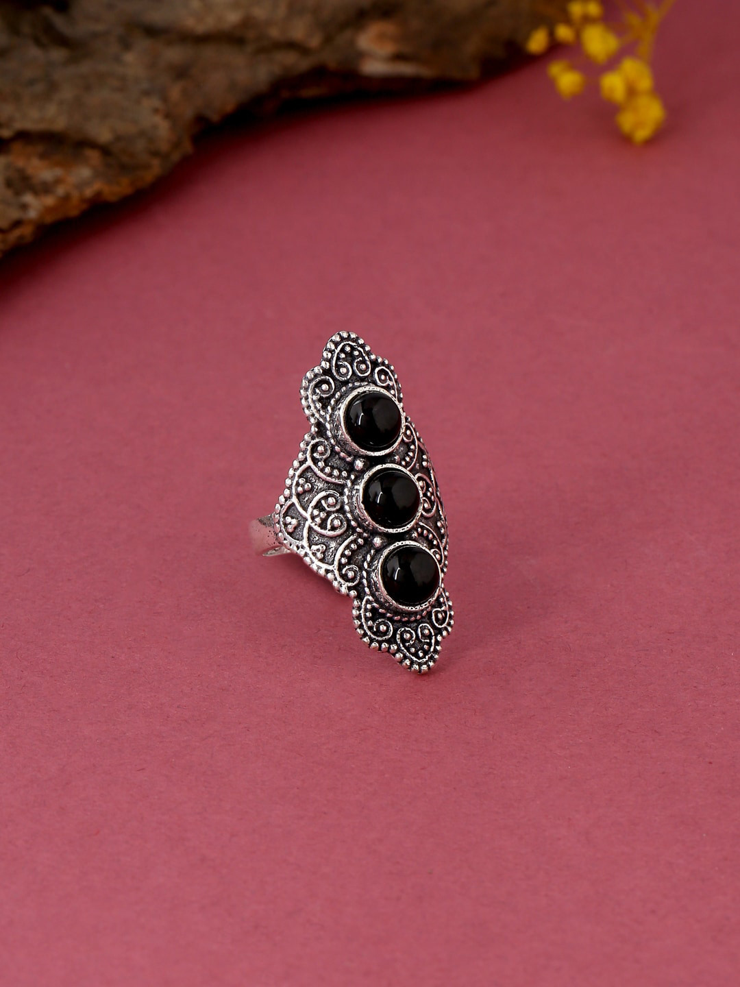 

kashwini Silver-Plated Black Onyx Studded Ring