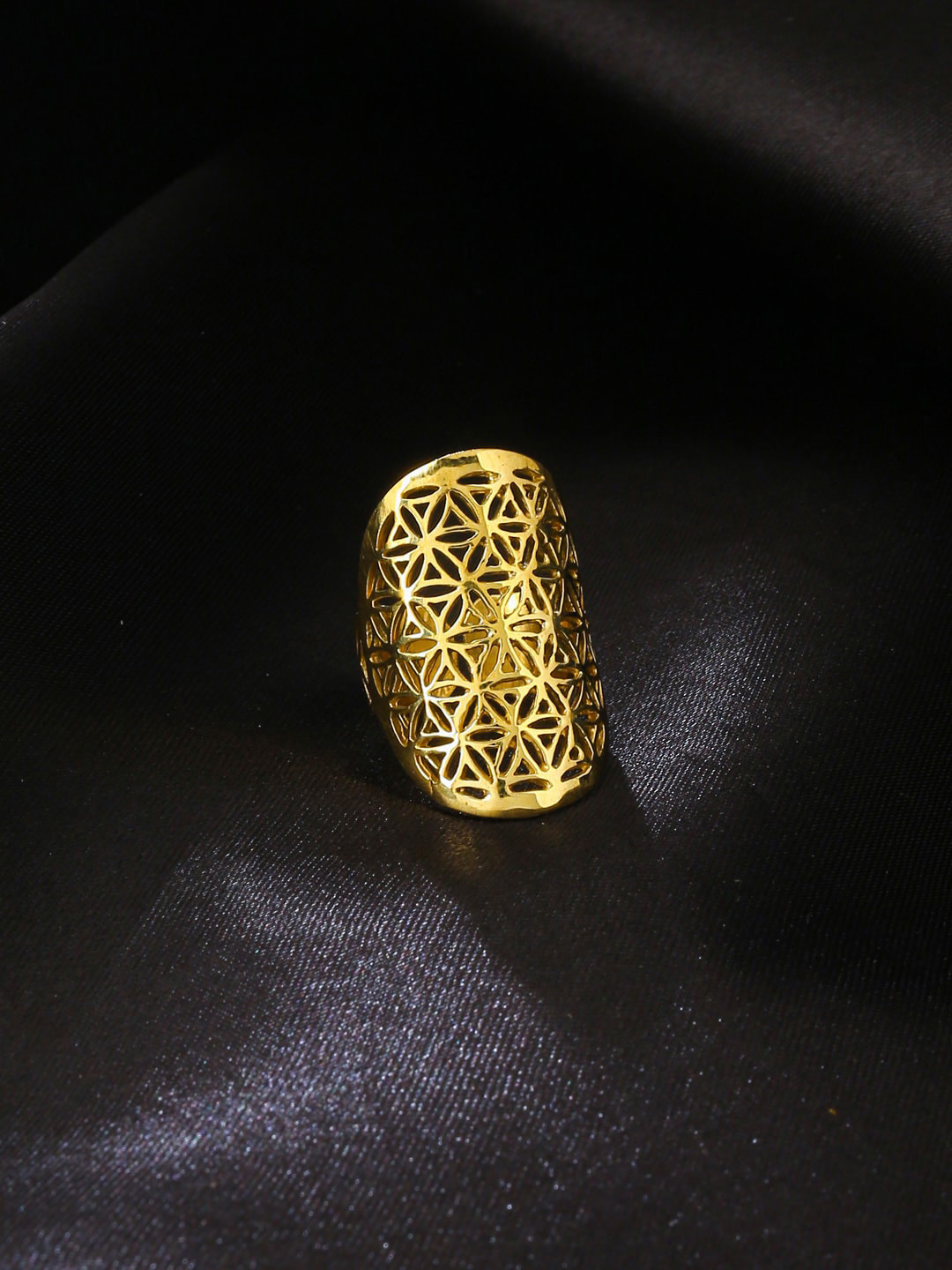

kashwini Women Gold Plated Adjustable Finger Ring
